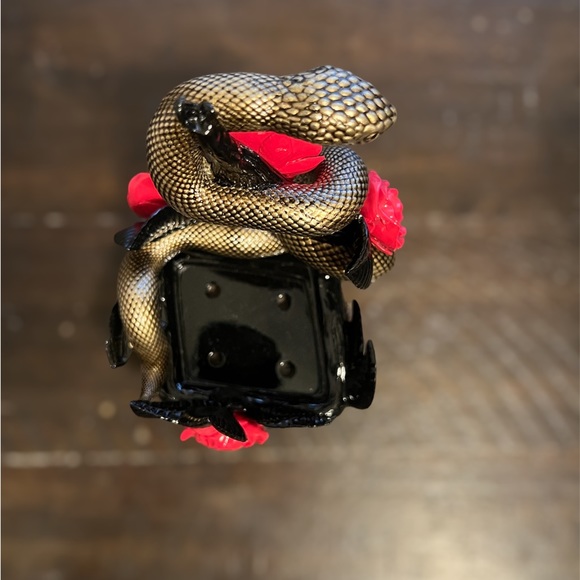 Bath and body works Halloween collection snake soap holder - Picture 4 of 7